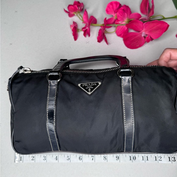 β οΈβ₯οΈ Authentic PRADA Vintage Nylon Tessuto Leather Hand Boston Bag β₯οΈβ οΈ - Picture 1 of 16
